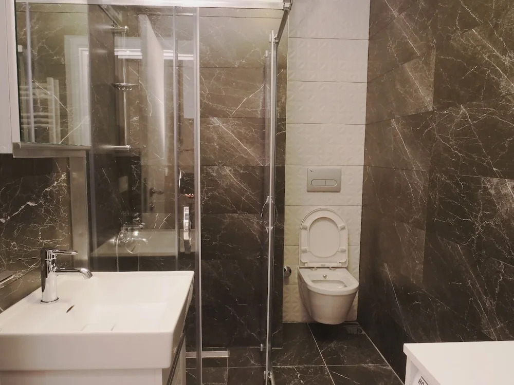 NO24 Suites