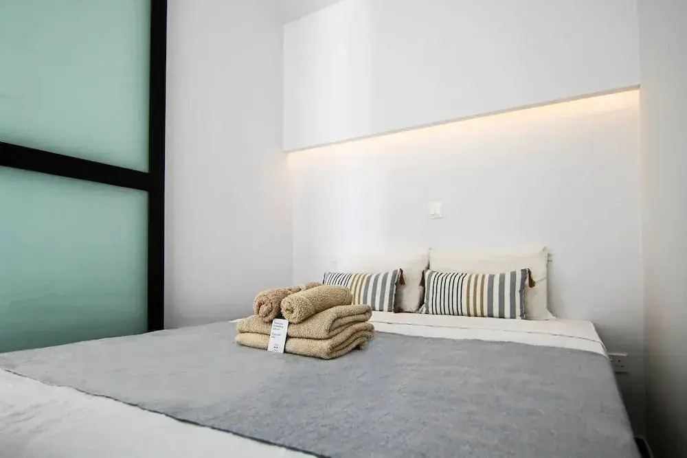 Phaedrus Living: Seaside Luxury Flat Athina 113
