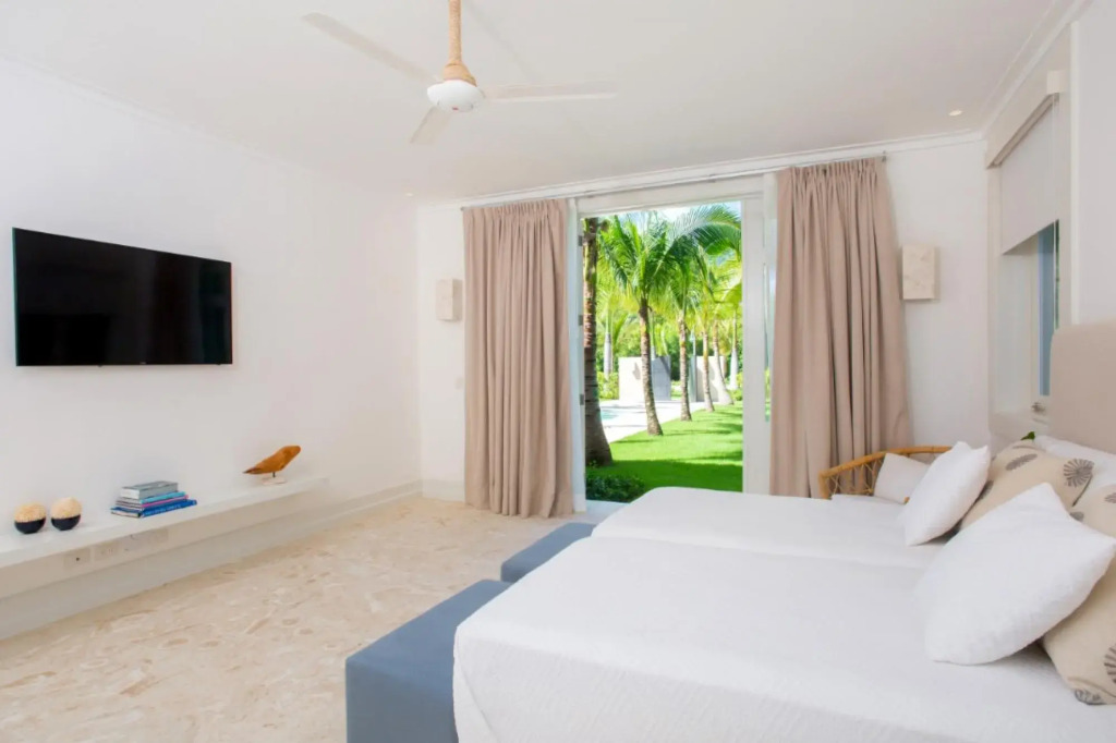Amazing Golf Villa at Luxury Resort in Punta Cana Includes Staff Golf Carts and Bikes