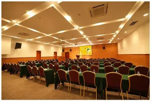 New Year Hotel