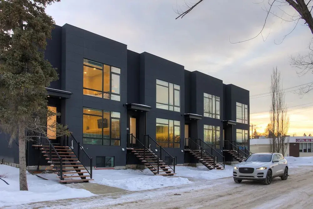New Luxury Townhome 23