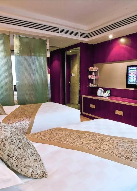 Tieliu Business Hotel