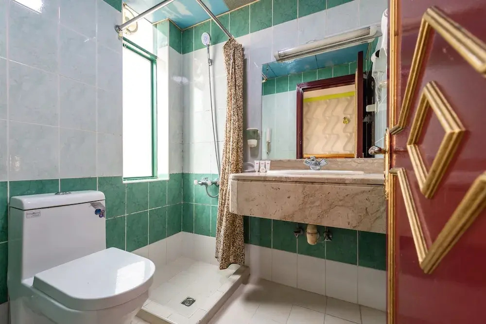 Golden Sea Hotel by OYO Rooms
