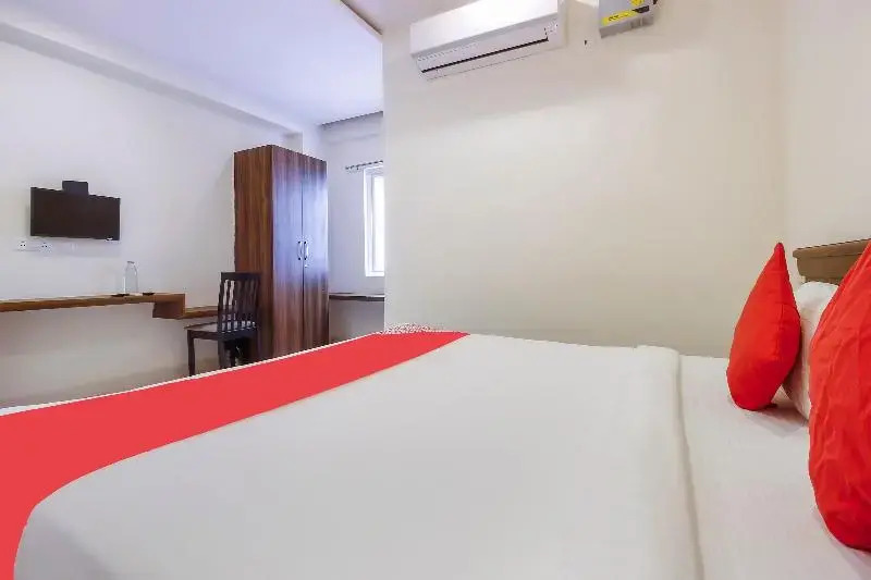 FabHotel Starhood - Manikonda