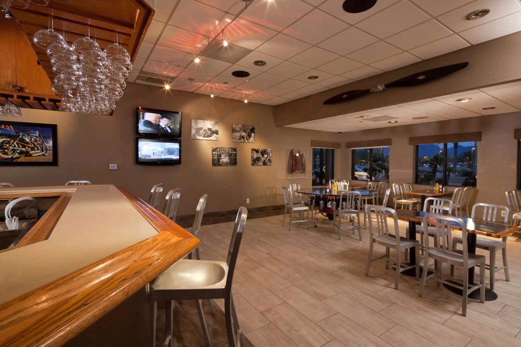 Best Western Plus Scottsdale Thunderbird Suites