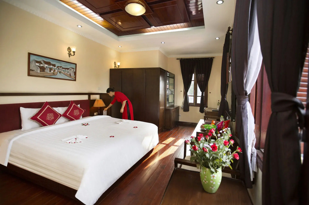 Old Quarter Charm Hotel & Travel