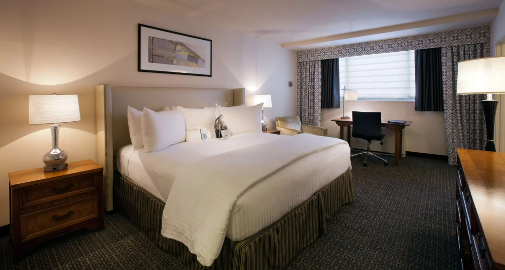 State Plaza Hotel