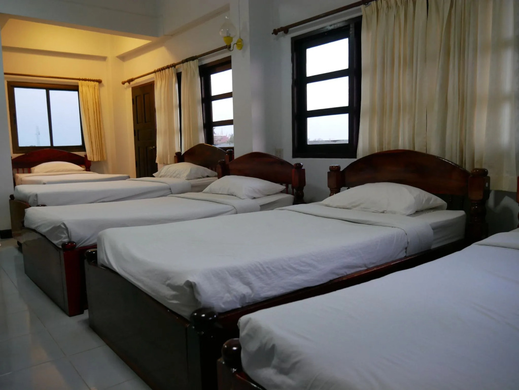 Samoar Riverside Hotel