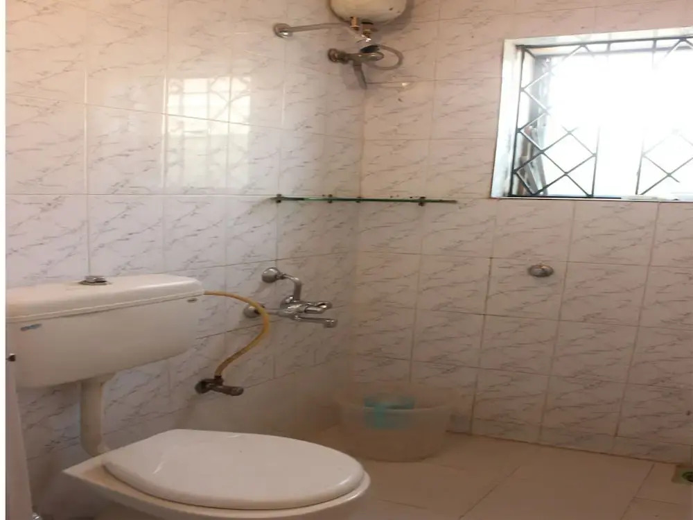OYO 10099 Home Spacious 2BHK Dona Paula