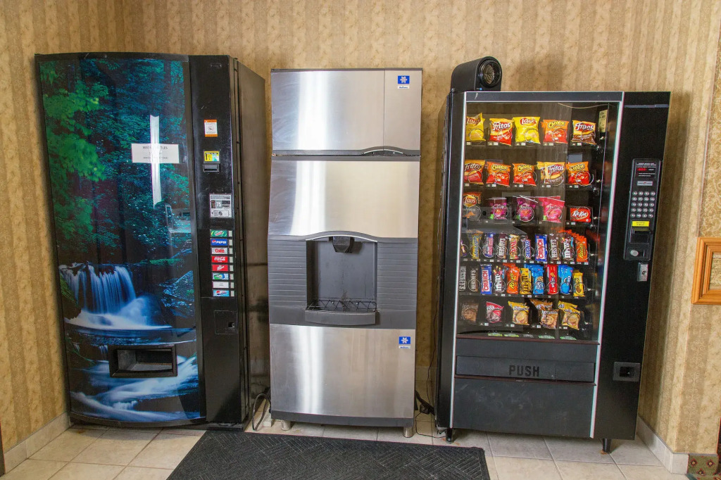 BridgePointe Inn & Suites by BPhotels, Lincoln I-80 & 27th St