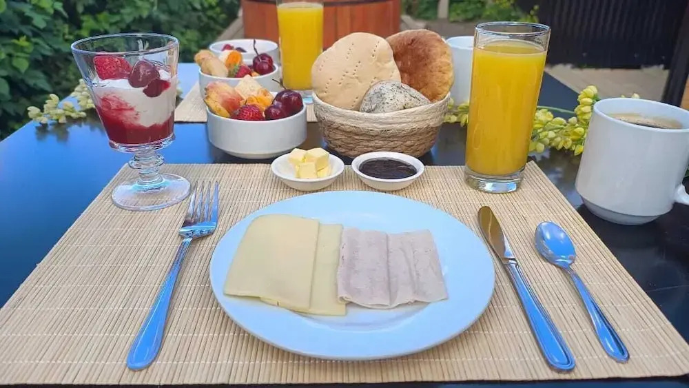 Hotel Bacaris