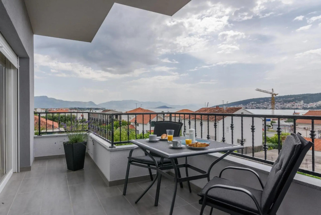 Villa Apartments AA 1