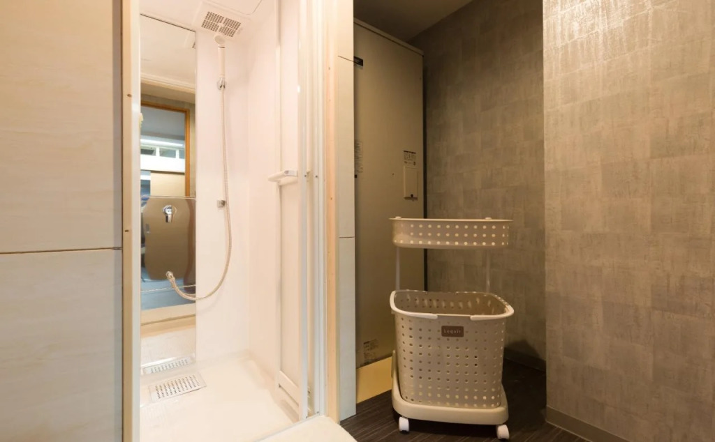 The Aquarius Inn - Hostel
