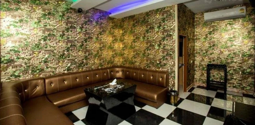 Jing Lone Hotel