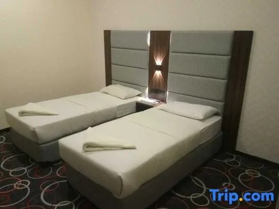 Melody Queen Hotel by Aura