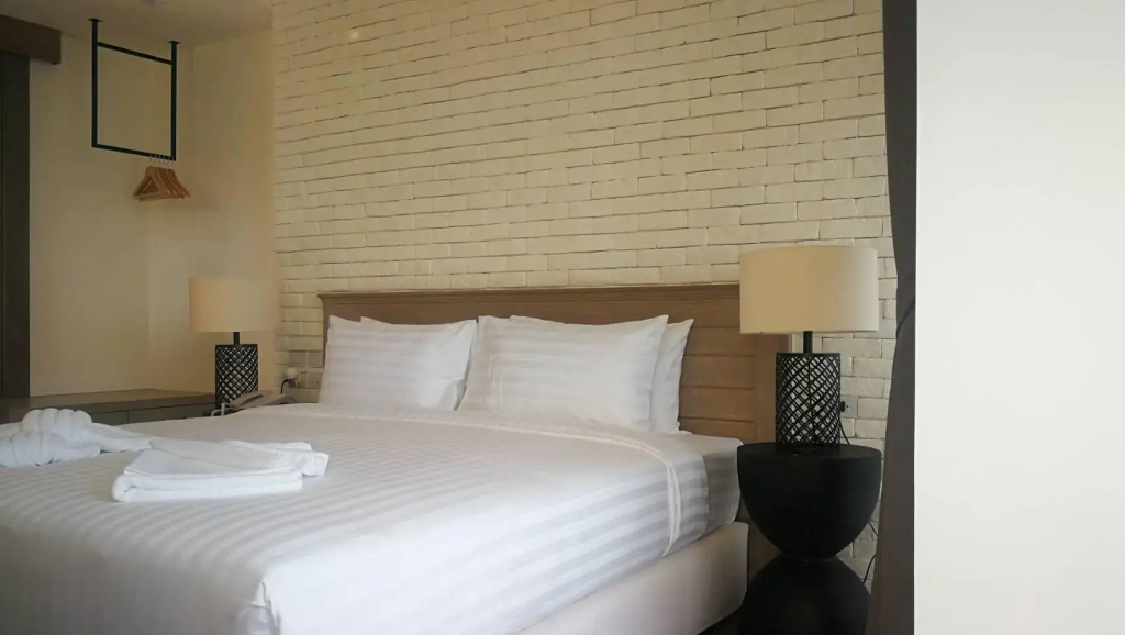 Saksiam Lake Side Resort