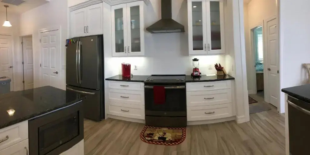 Florida Secret - Private Villa with heated pool - sleeps 8