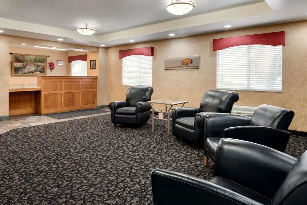 Baymont By Wyndham Clinton Valley West Court