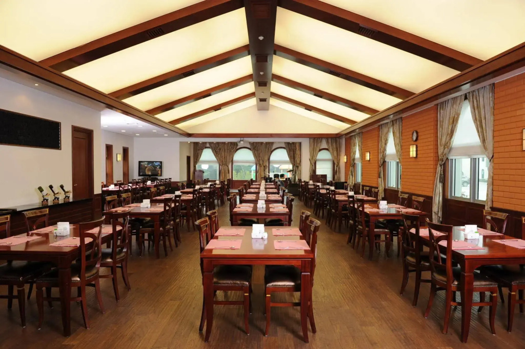 PineRidge Resort