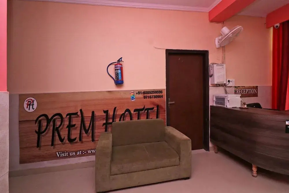 OYO 18625 Prem Hotel