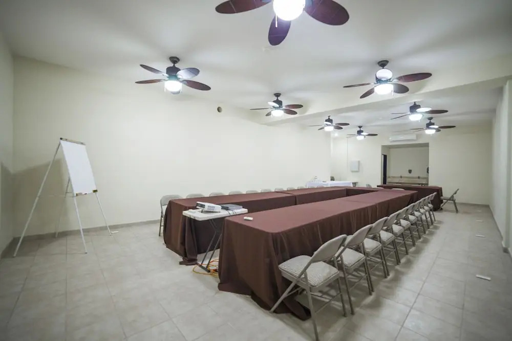 Angelos Hotel