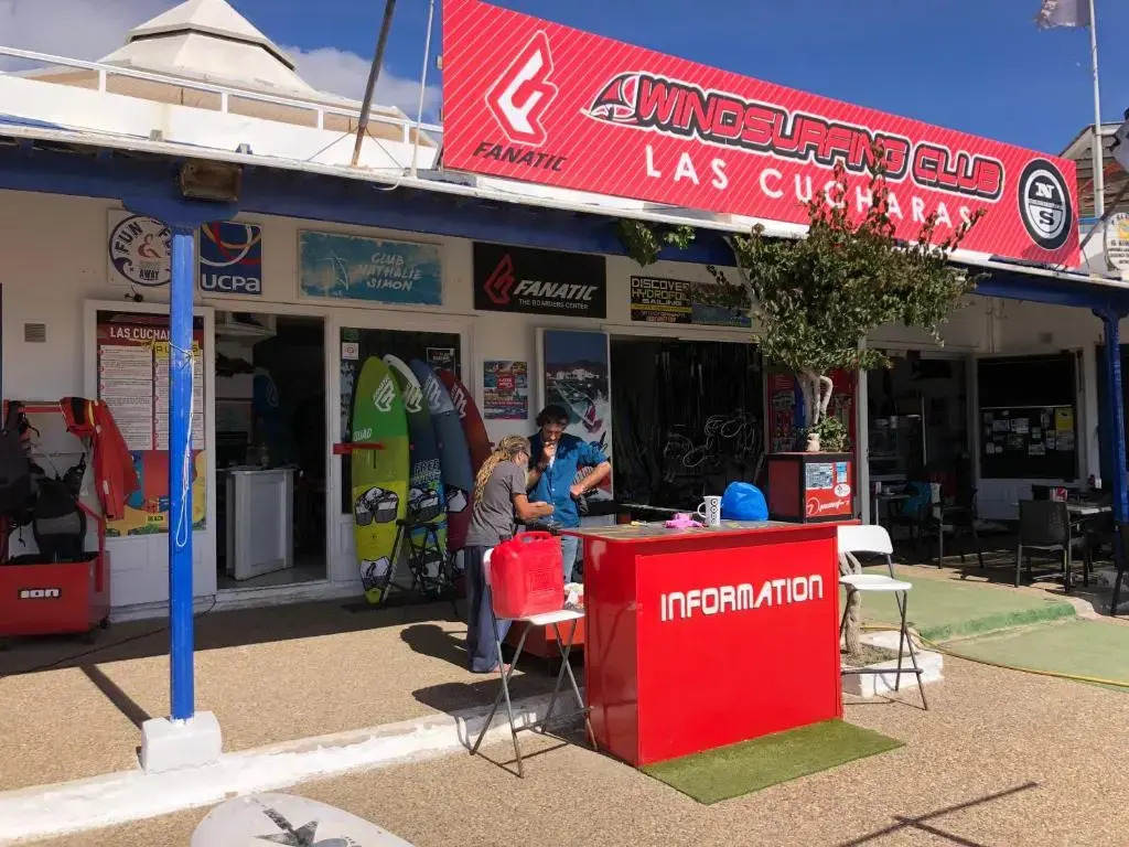 Surf Pod - Central Costa Teguise - 100m from beach