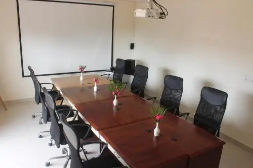 Service Inn 22 Abudayam