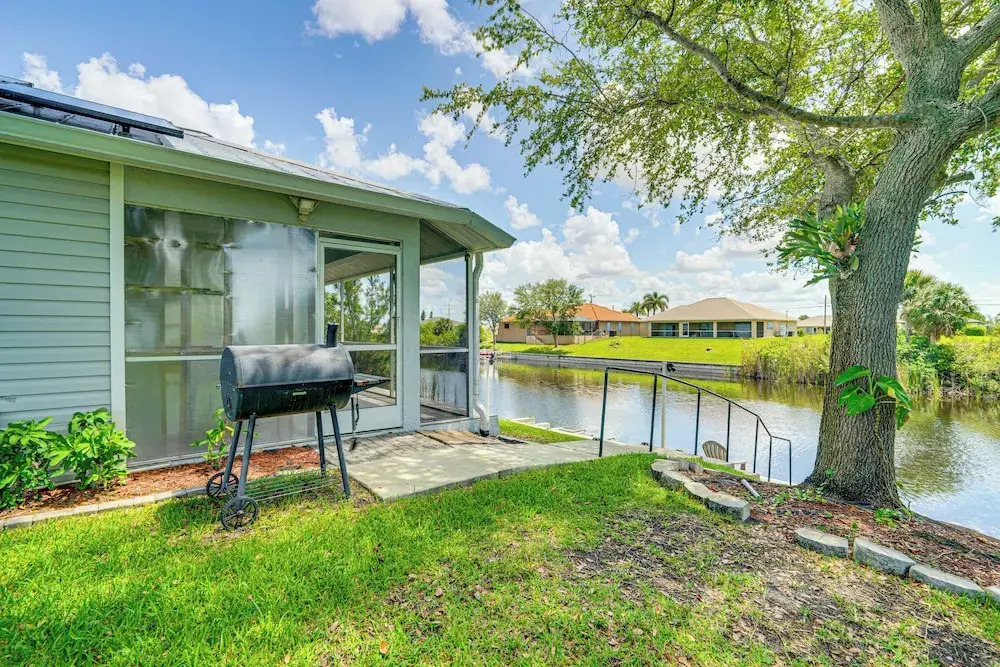Lakefront Cape Coral Getaway w/ Furnished Lanai!