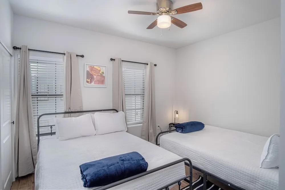 Stylish Living New 3BR 2.5ba at Amazing Downtown