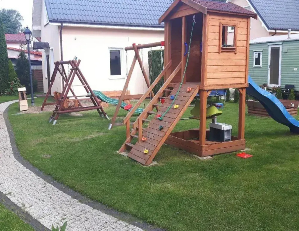 Large, comfortable holiday homes close to the sea