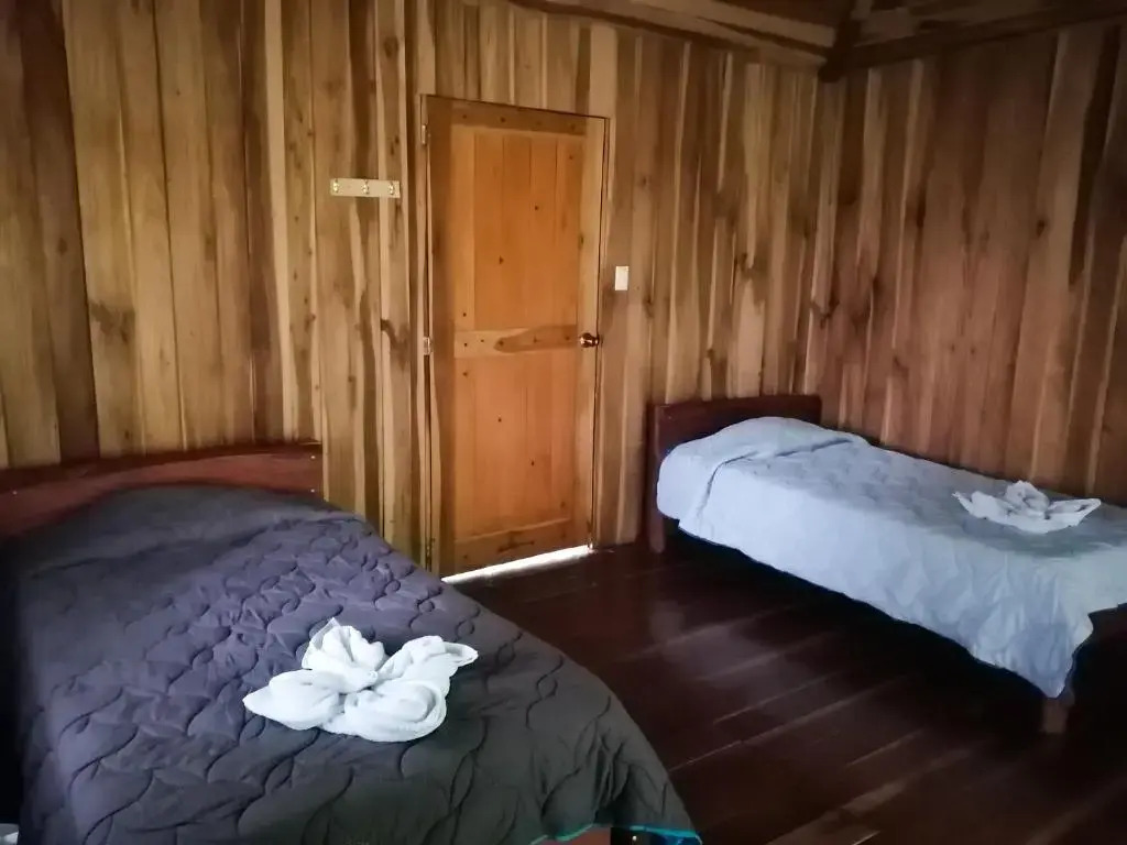 Cataratas Bijagua Lodge, incluye tour autoguiado Bijagua Waterfalls Hike