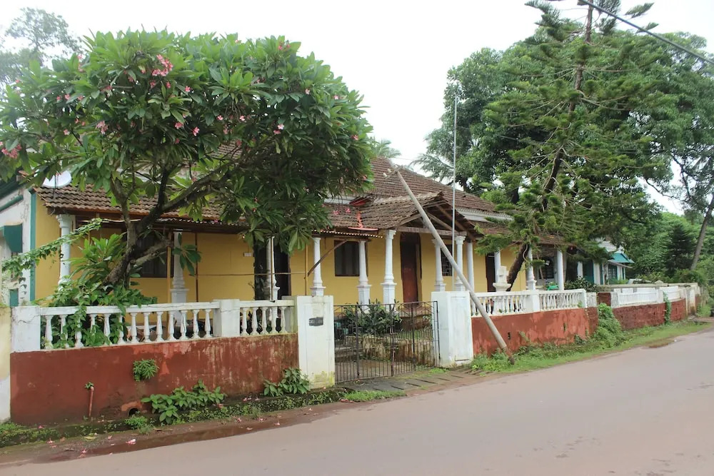 OYO 6474 Home Boutique 2 BHK Villa Candolim