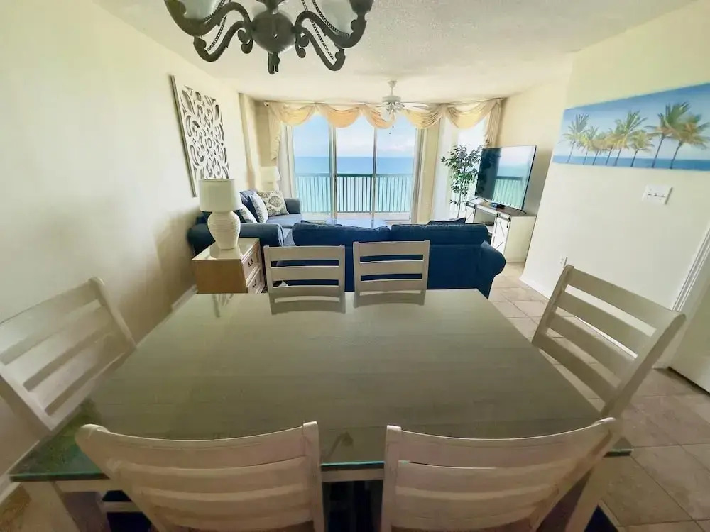 Ashworth 1604 3 Bedroom Condo by RedAwning, North Myrtle Beach
