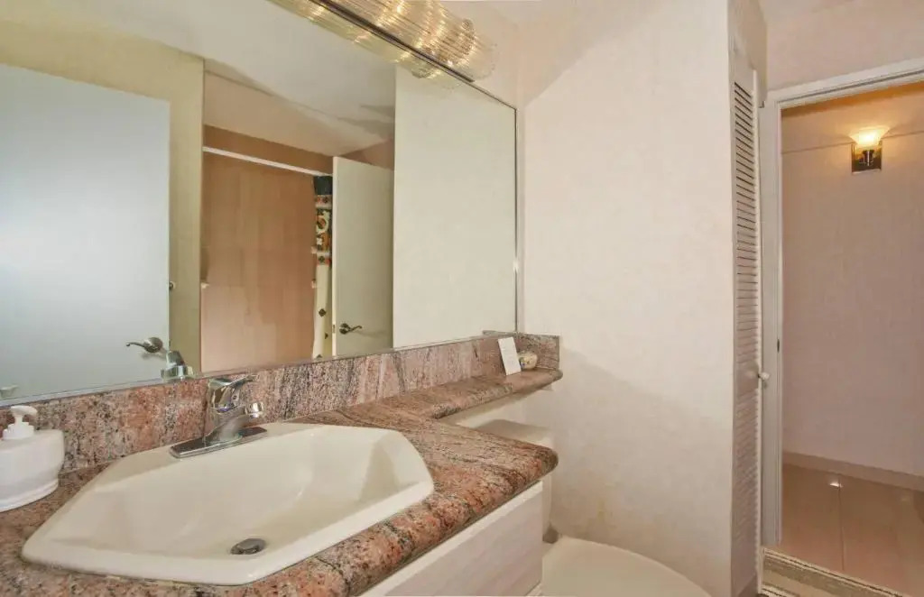 Discovery Bay #3019 Resolution Tower