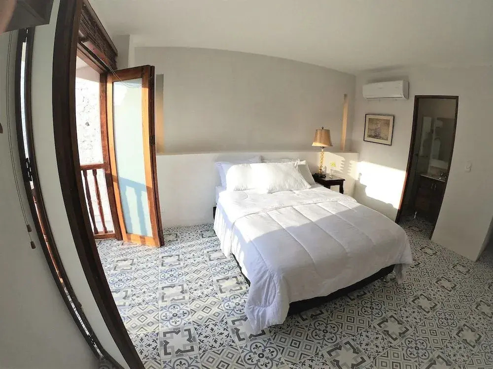 Columbus House Hotel