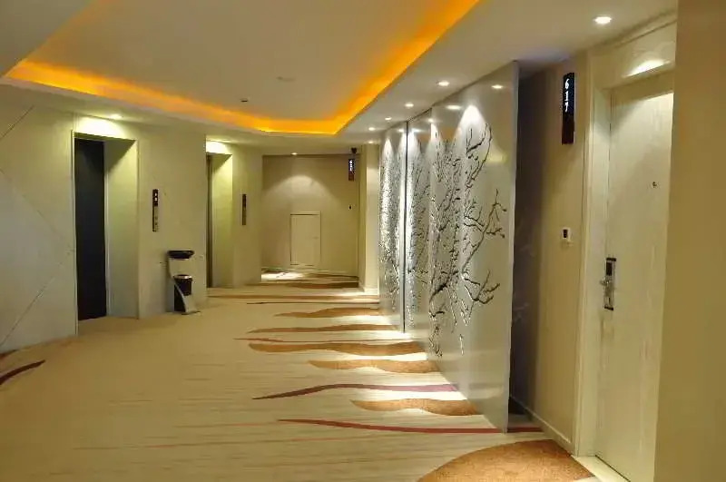 Budgetel Huadu Yiwu Hotel