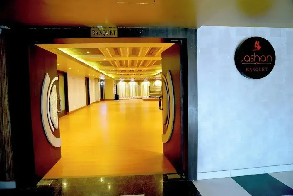 Black Panther Hotel