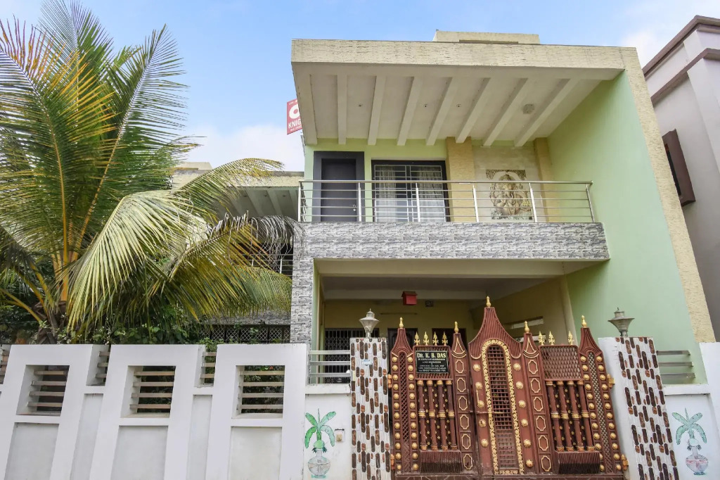 OYO Flagship 82866 Knight Homes
