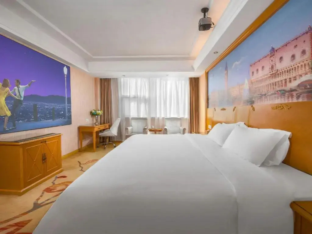 Vienna 3 Best Shenzhen Dalang Commercial Centre