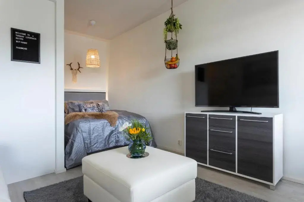 Tuomas´ luxurious suites, Rakka