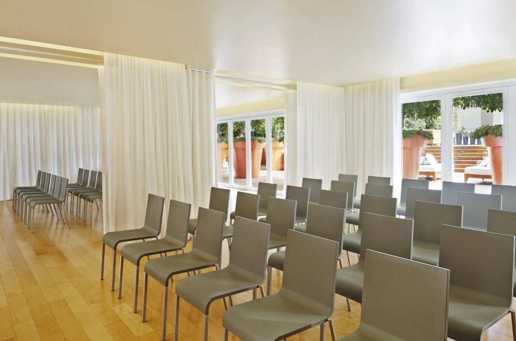The Valorian West Hollywood, Curio Collection by Hilton