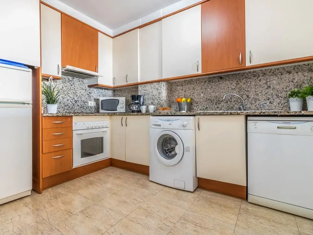 Apartment with sea view and located directly on the promenade of Empuriabrava