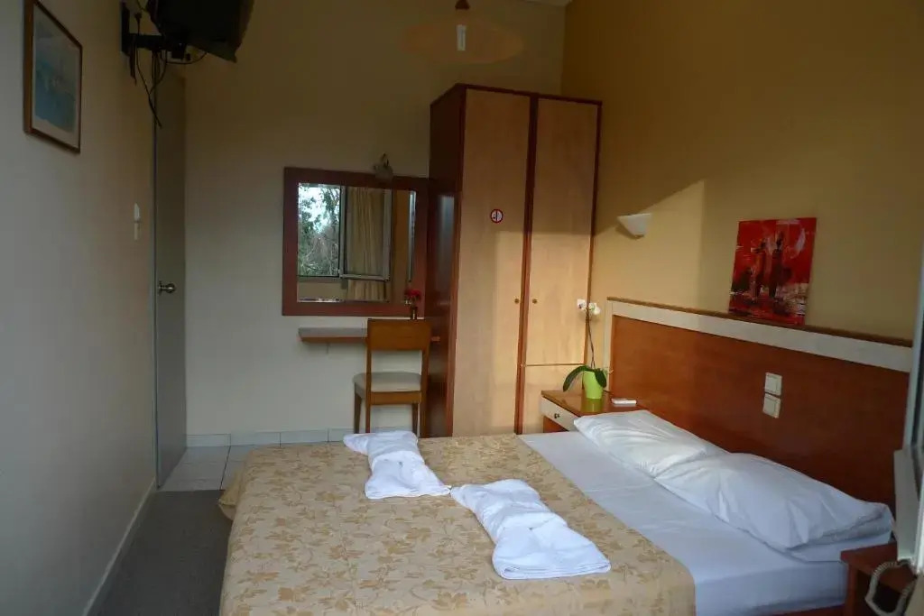 IKAROS Hotel ELLINIKO