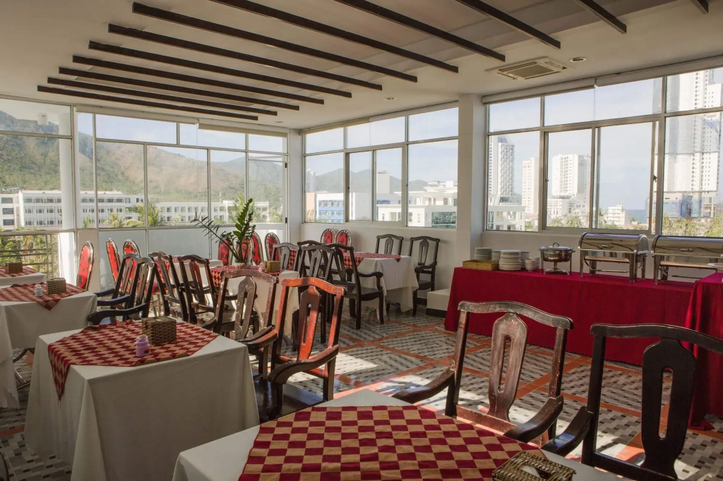Emerald Hotel