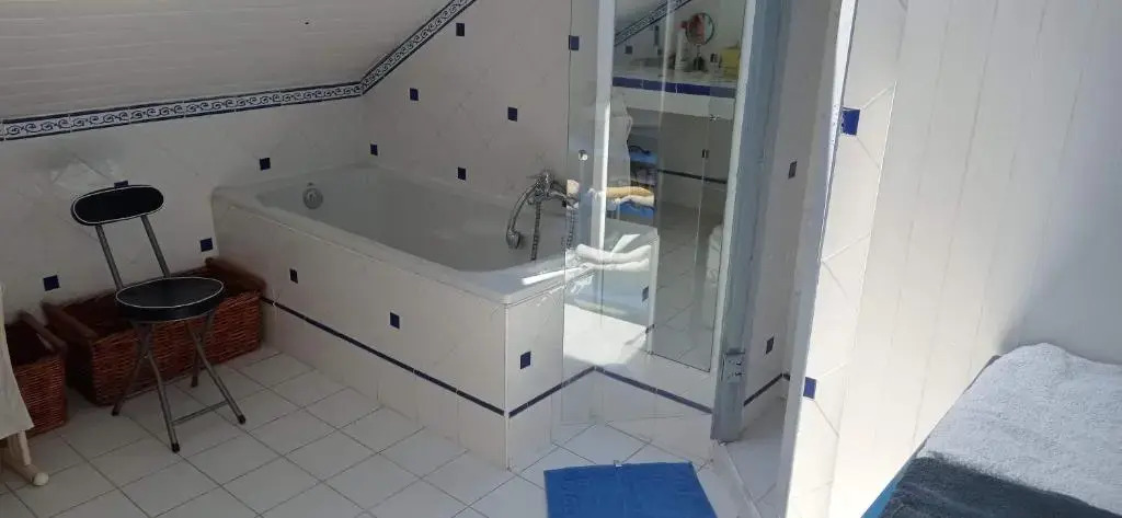 2 chambres et salle de bain un oasis de bien être Piscine
