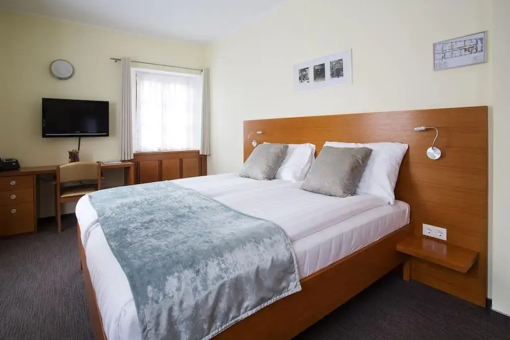 Hotel Triglav - Dobrna, Superior