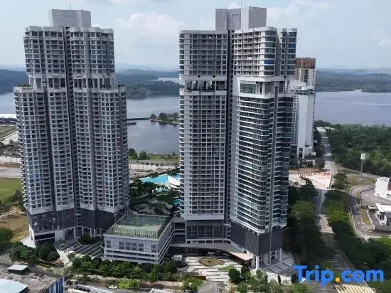 Teega Suites PuteriHarbour By WP Homestay