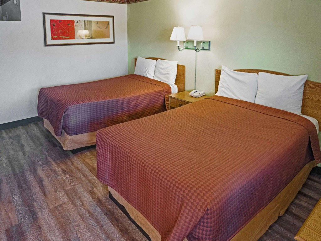 Garner Hotel Albuquerque Airport by IHG