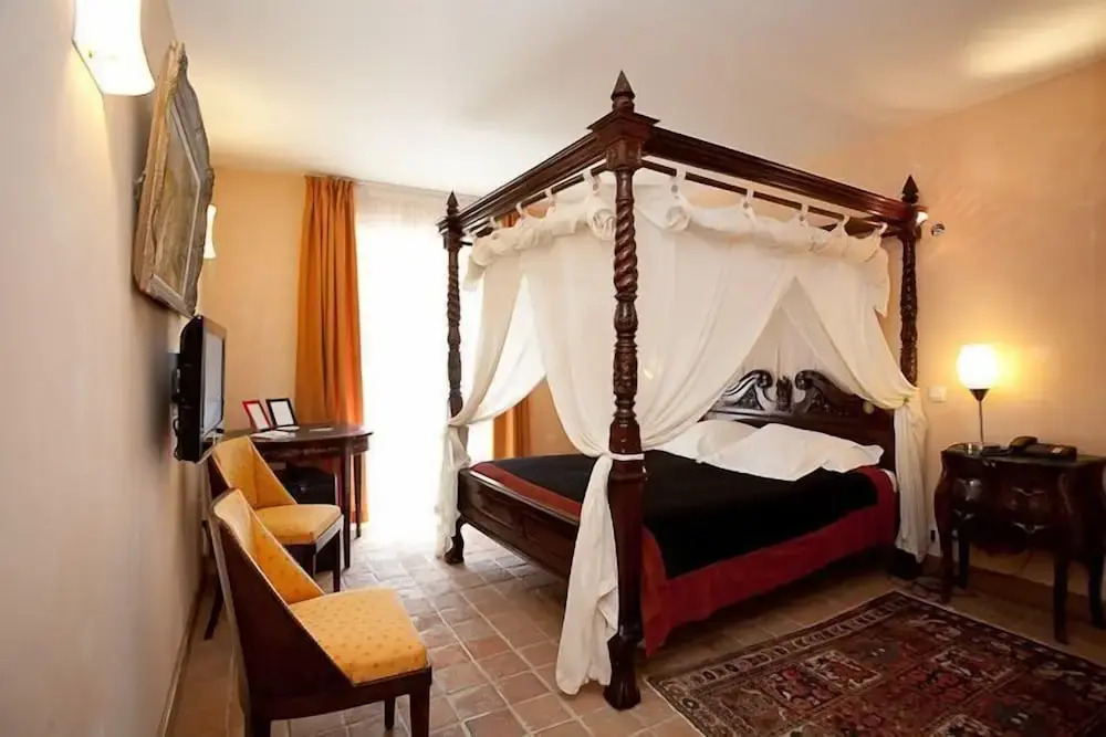 Logis Hôtel les Hauts de St Maure