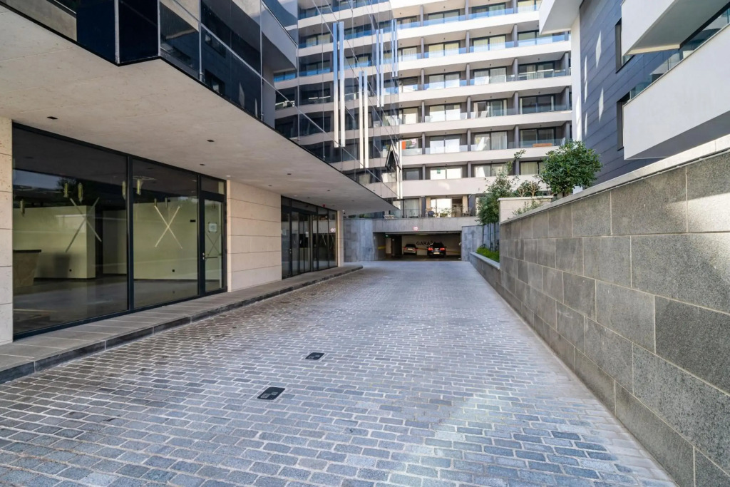 Downtown MaritA207